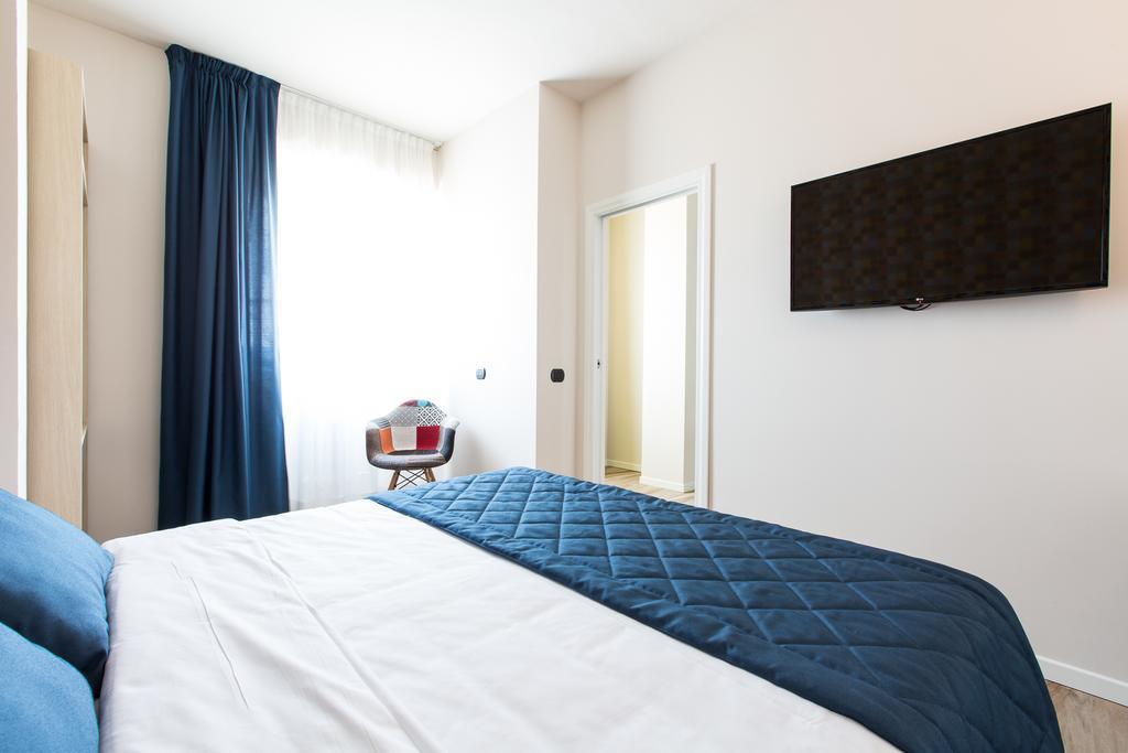 Aparthotel Isola Милан Экстерьер фото